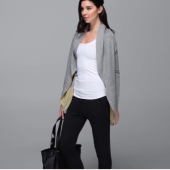 lululemon athletica Sweaters - Lululemon Athleticia Grey Flowy Cardigan 8 Medium